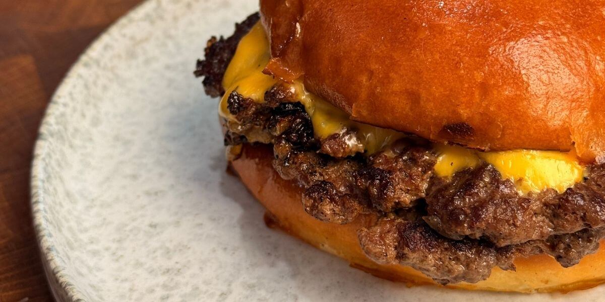 Oklahoma Onion Smash Burger od Steki.pl